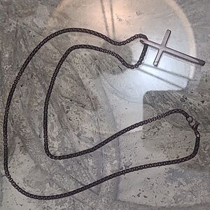 Molike Simple Stainless Steel Black  Cross Pendant Necklace for Men and WOMEN